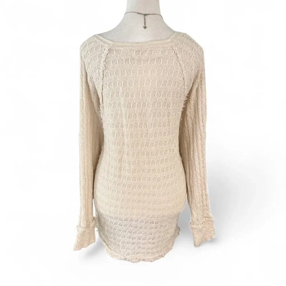 Free People cream long sleeve top with textured diamond pattern size large